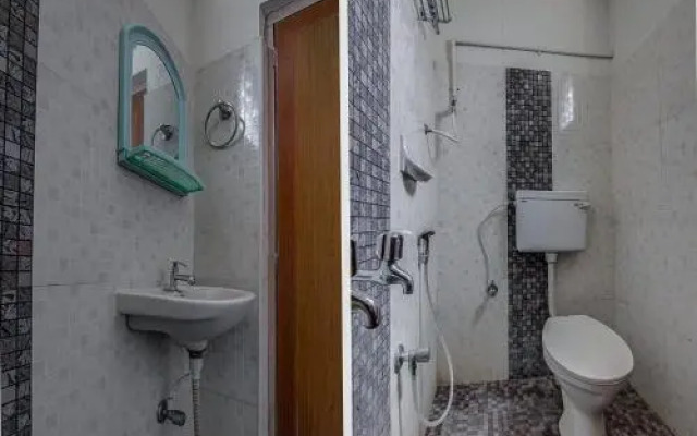 Silver Villa by OYO Rooms