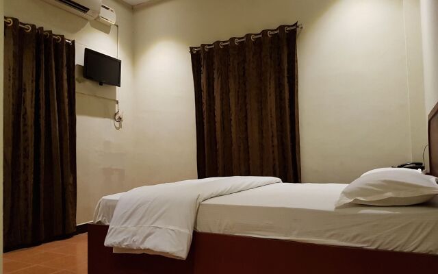 Deluxe Hotel