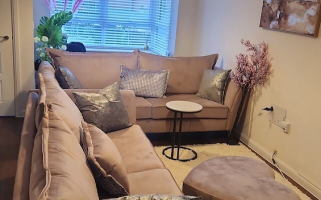 Inviting 1-bed House in Wolverhampton