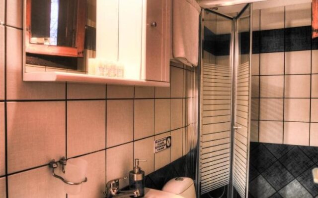Anna Karra Studios & Apartments