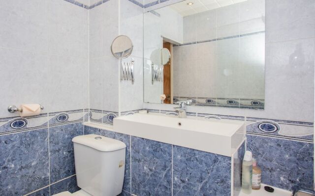 Two Bedroom Flat in Edinburgh