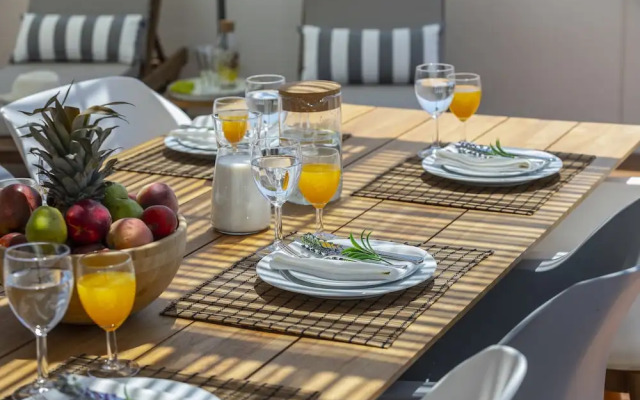 Chris Le Mare Luxury Villa By Louis Hotels