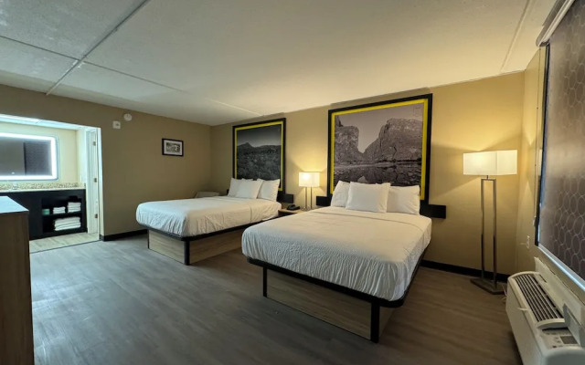 Super 8 by Wyndham Corpus Christi Airport