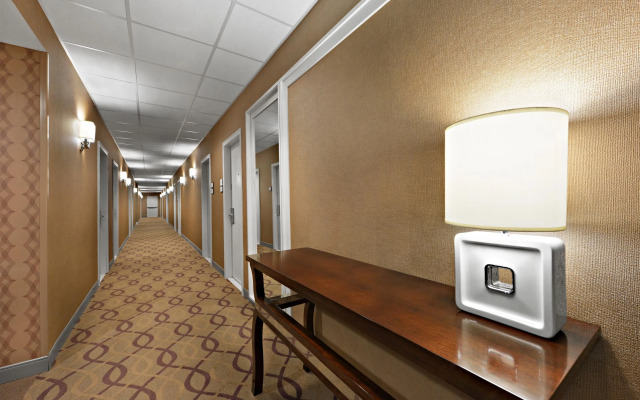 Sheraton Cavalier Saskatoon Hotel