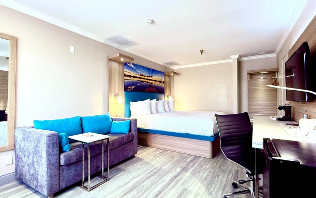 Days Inn by Wyndham Los Angeles LAX/Redondo/Manhattan Beach