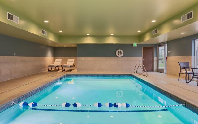 Holiday Inn Express & Suites Salem North - Keizer, an IHG Hotel