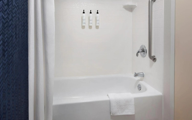 Fairfield by Marriott Inn & Suites Wallingford New Haven