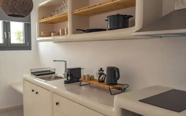 Alonia Suites