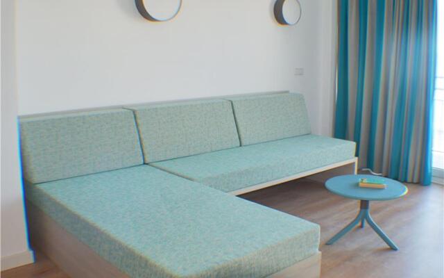 Playa Moreia Apartments