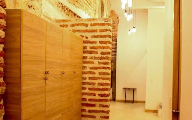 Bourbon St Hostal Boutique - Hostel