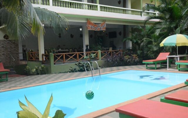 Classic De Ever Green Resort