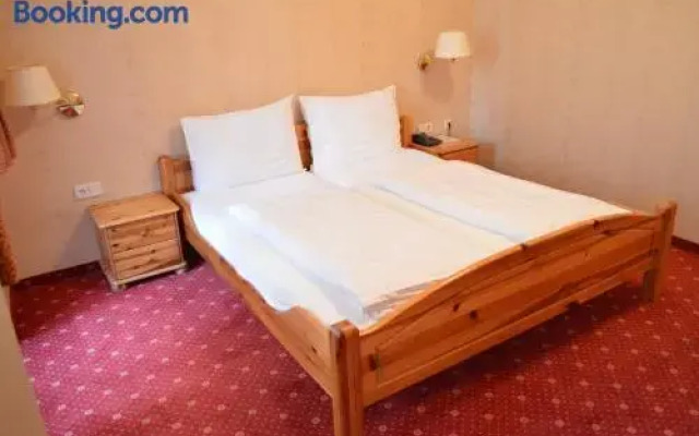 Hotel Pension Walzerstadt