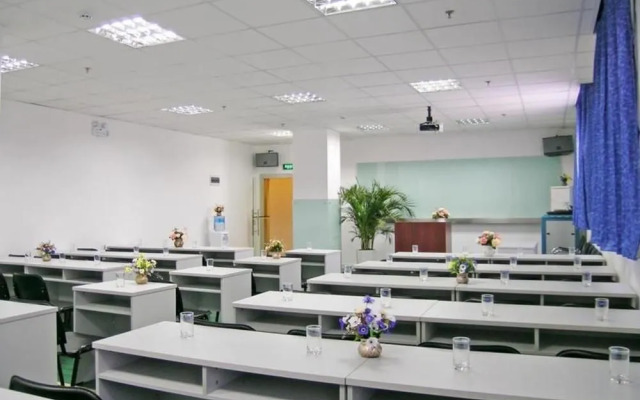 Home Inn (Kunming Jianshe Road)