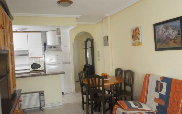 Alicante 100665 1 Bedroom Apartment by Mo Rentals