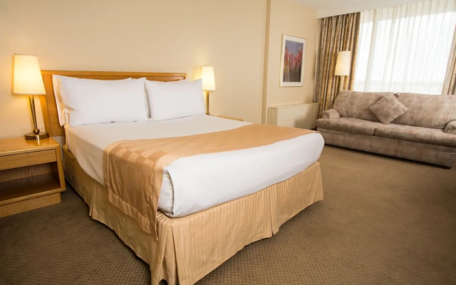 Ramada Edmonton Hotel & Conference Centre
