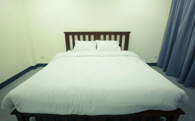 The 9th House - Hostel
