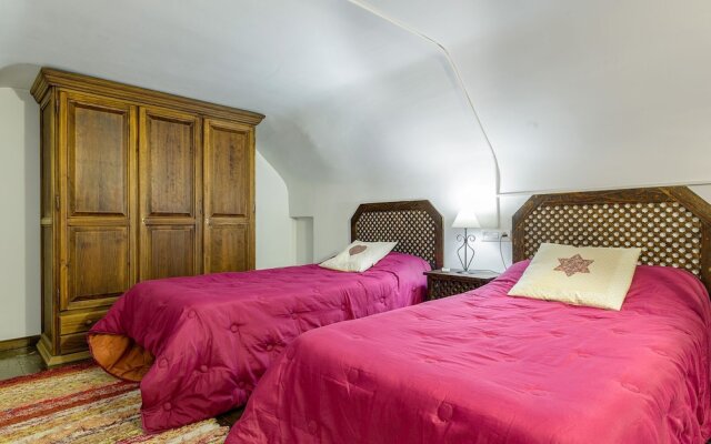 Comfortable Apartment in Granada Near ski Area With Balcony