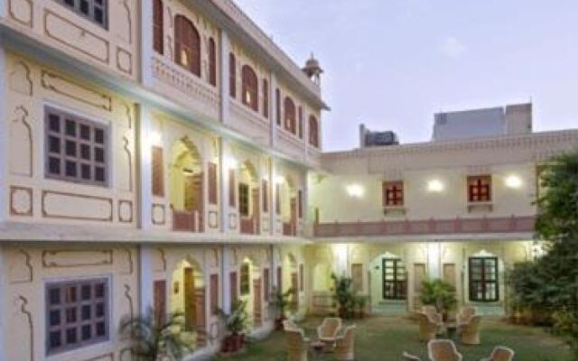 Chirmi Palace - A Heritage Home (Estd. 1884) - A Unit of Giggle Stays