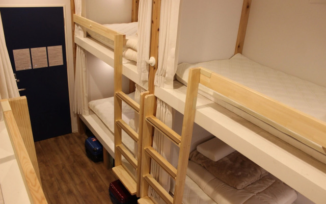 Hostel TOKI