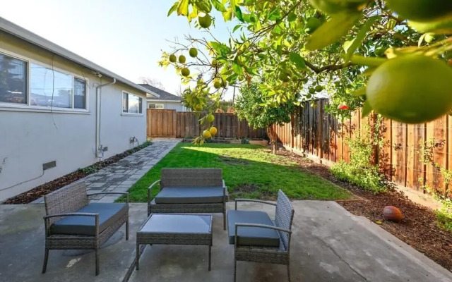 @ Marbella Lane - Exquisite Home 3BR