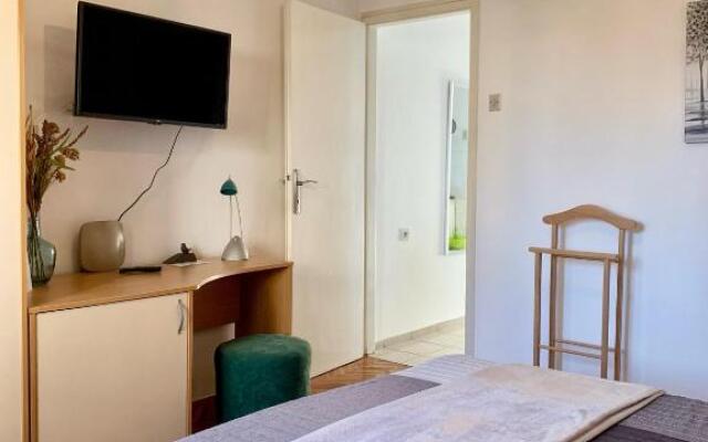 Seafront Apartment Jadri