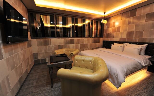 YTT Motel