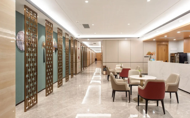 Rising Dragon International Hotel