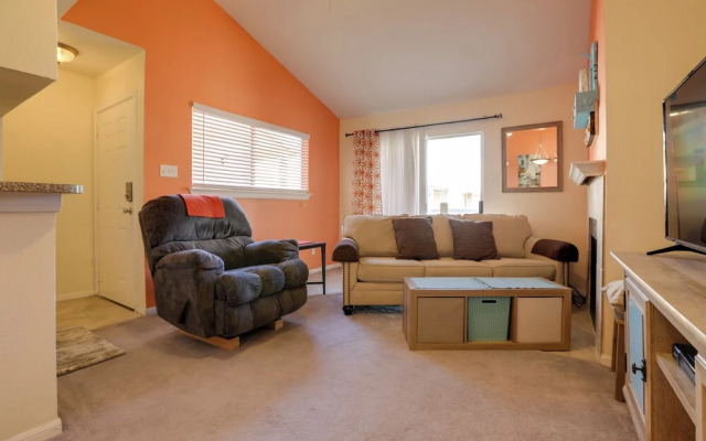 Balcony & Pool Access: Condo in Galveston!