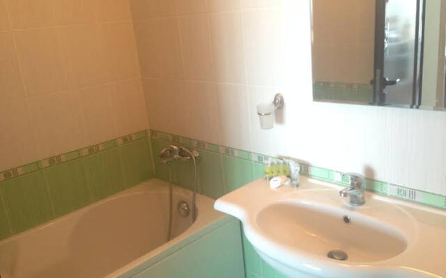 Dilov Apartments in Yalta Golden Sands