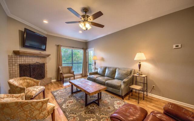 The Float Inn 3 CW B209