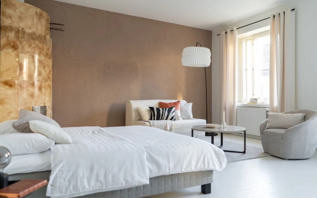 Studio for 4 people next to Areena