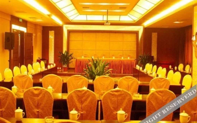 Yiren Old Town Hotel
