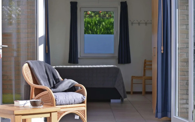 Bungalow Near Veerse Meer & Beach