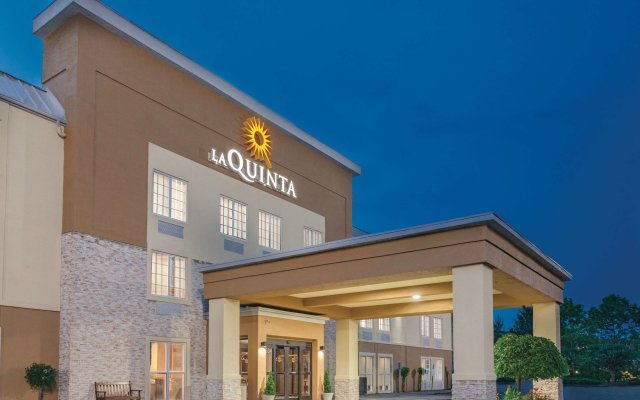 La Quinta Inn & Suites by Wyndham Knoxville North I-75