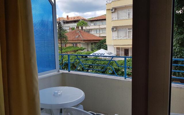 Hotel Larisa 2