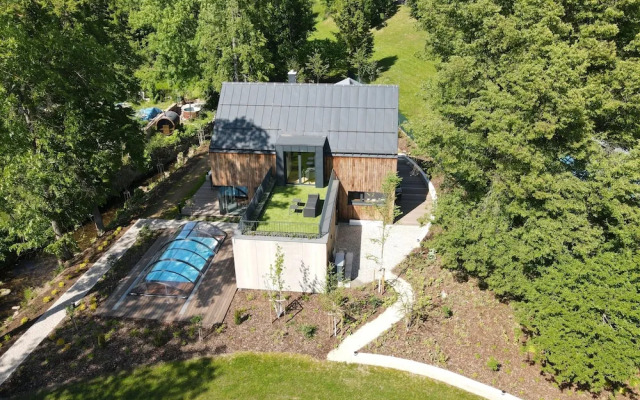 Villa in Cerny Dul With Pool & Sauna