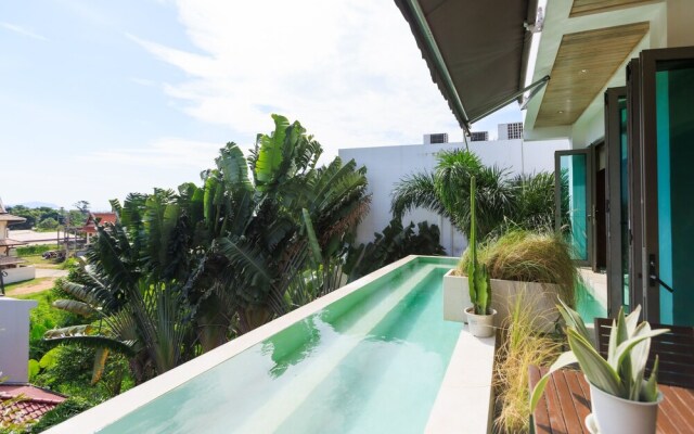 New heights 2swimming Pools with Seaview