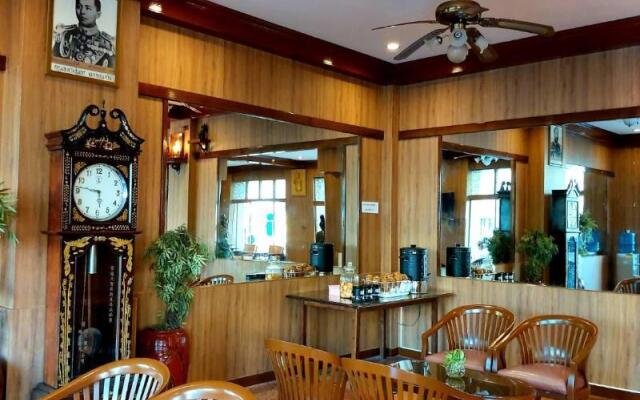 Suriwong Chumphon Hotel