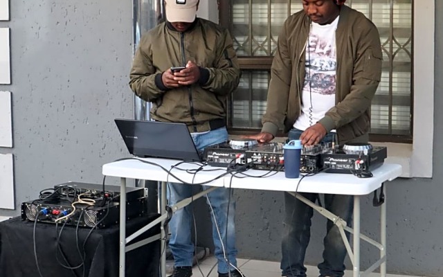 KwaZikode Bed & Breakfast