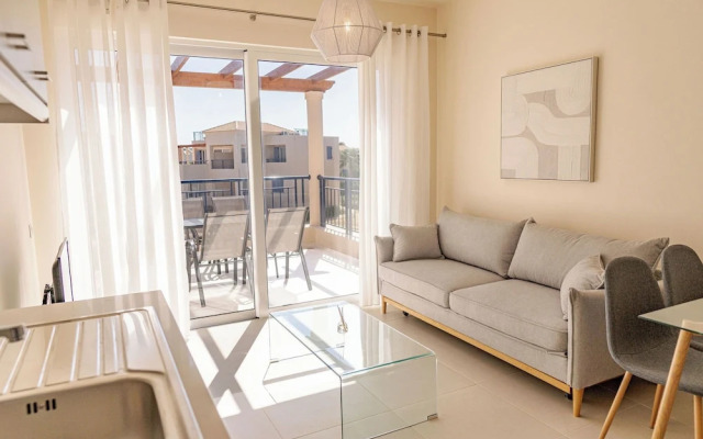 Phaedrus Living: Seaside Thalassa Cretan 202
