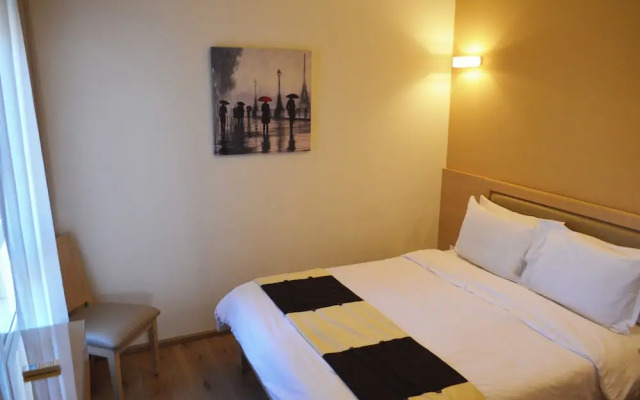 Nest 1 Hotel