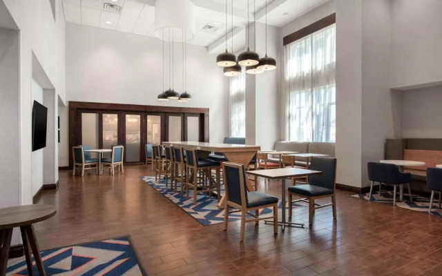 Hampton Inn & Suites Harvey/New Orleans West Bank