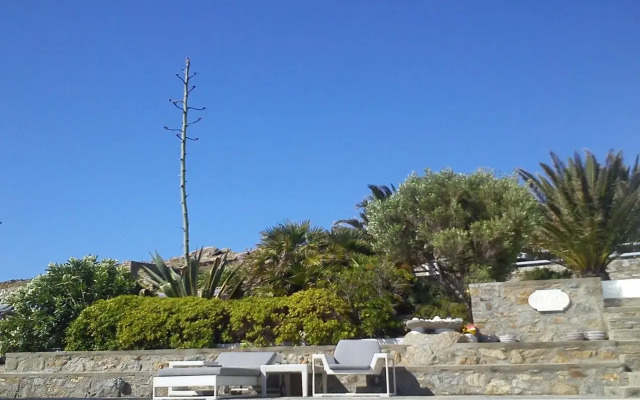 Sea & Sun Estate