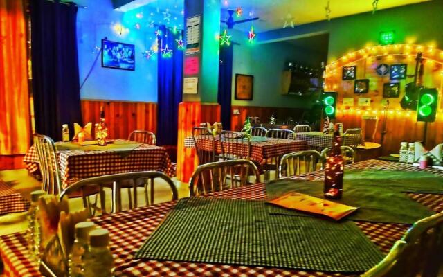 Cafe Saffron & Cottages