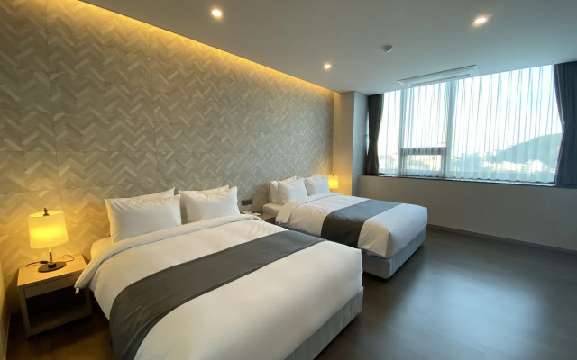 New Donghae Hotel