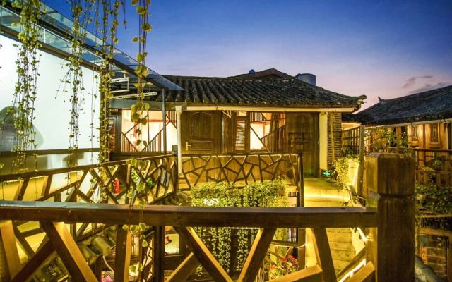 Dream In Tang Dynasty Inn