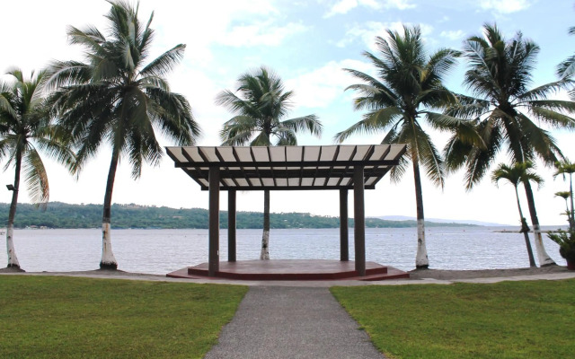 Waterfront Insular Hotel Davao