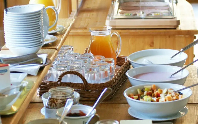 Ferienhof Obergasser & Pension Bergblick