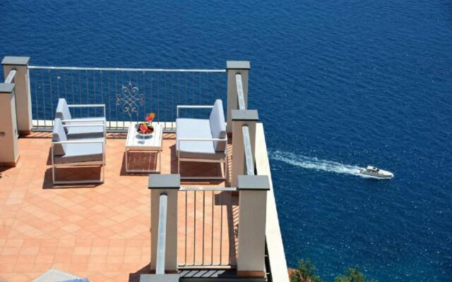 Amalfi Blu Retreat