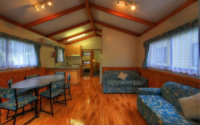 Bright Accommodation Park